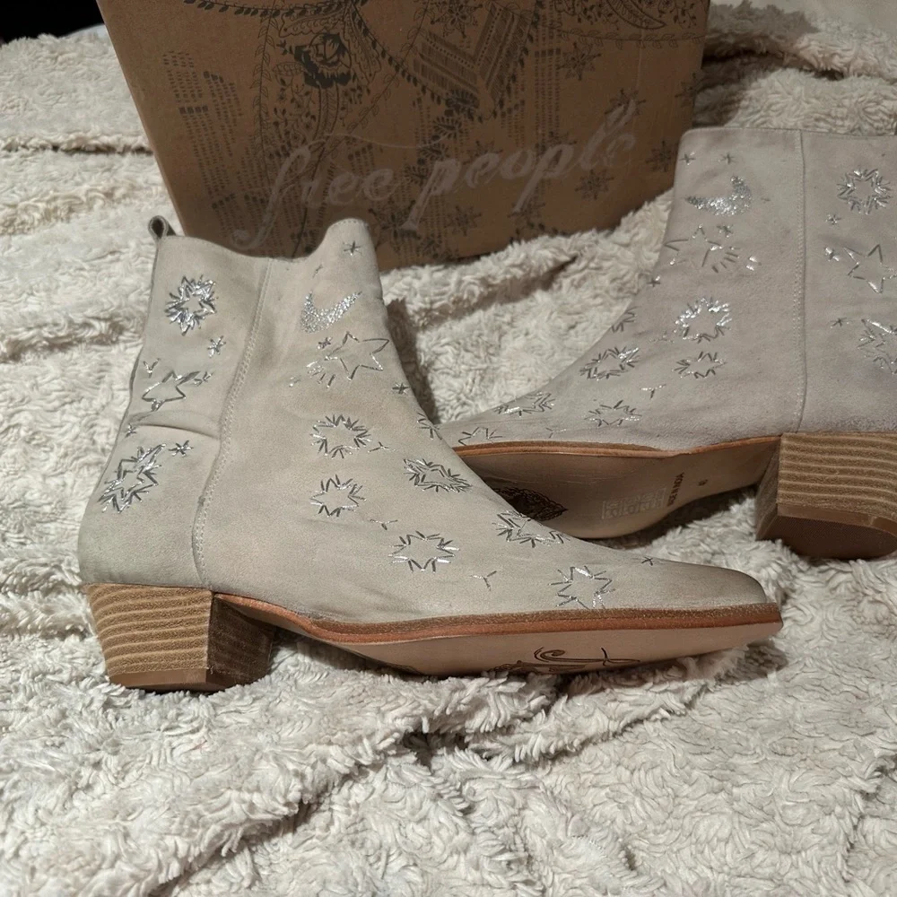 FREE PEOPLE size 10 (40) Tan/Cream Bowers Embroidered Boots NEW $198 - Picture 2 of 16